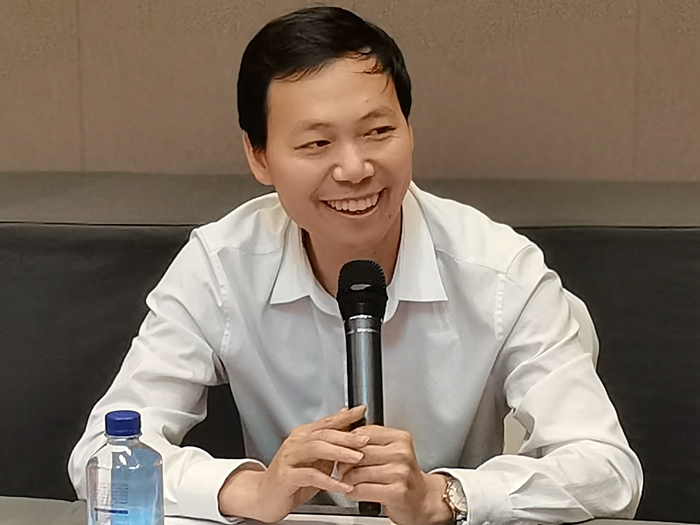 雷会长讲话.jpg