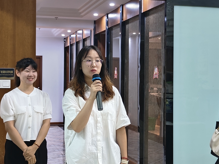 新人自我介绍.jpg