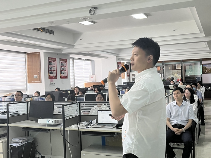 参会人员 (2).jpg