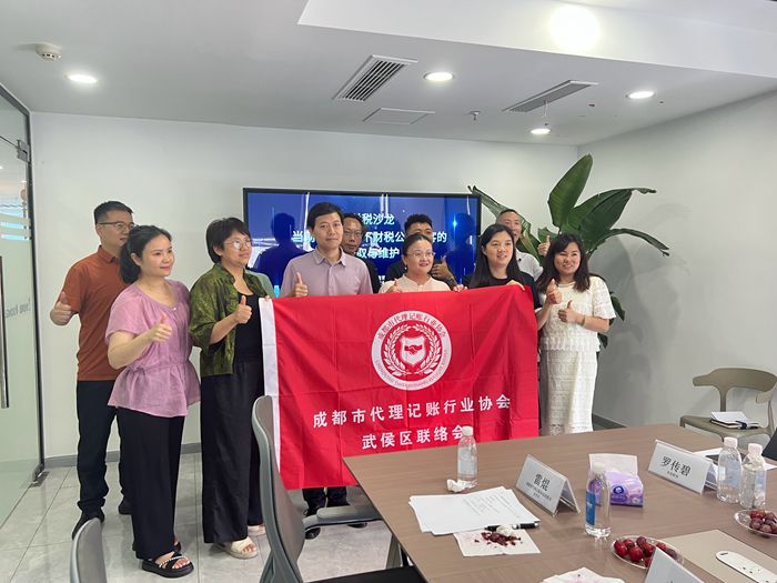 微信图片_20250618180357_副本.jpg
