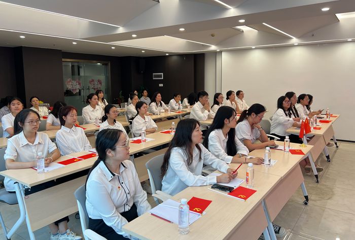 官网党建05.jpg
